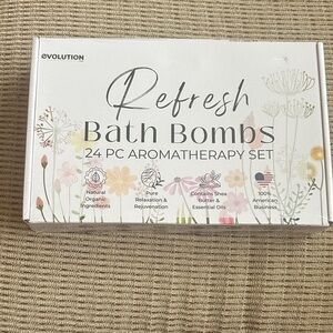 New and Unopened - Refresh Bath Bombs Aromatherapy Set of 24